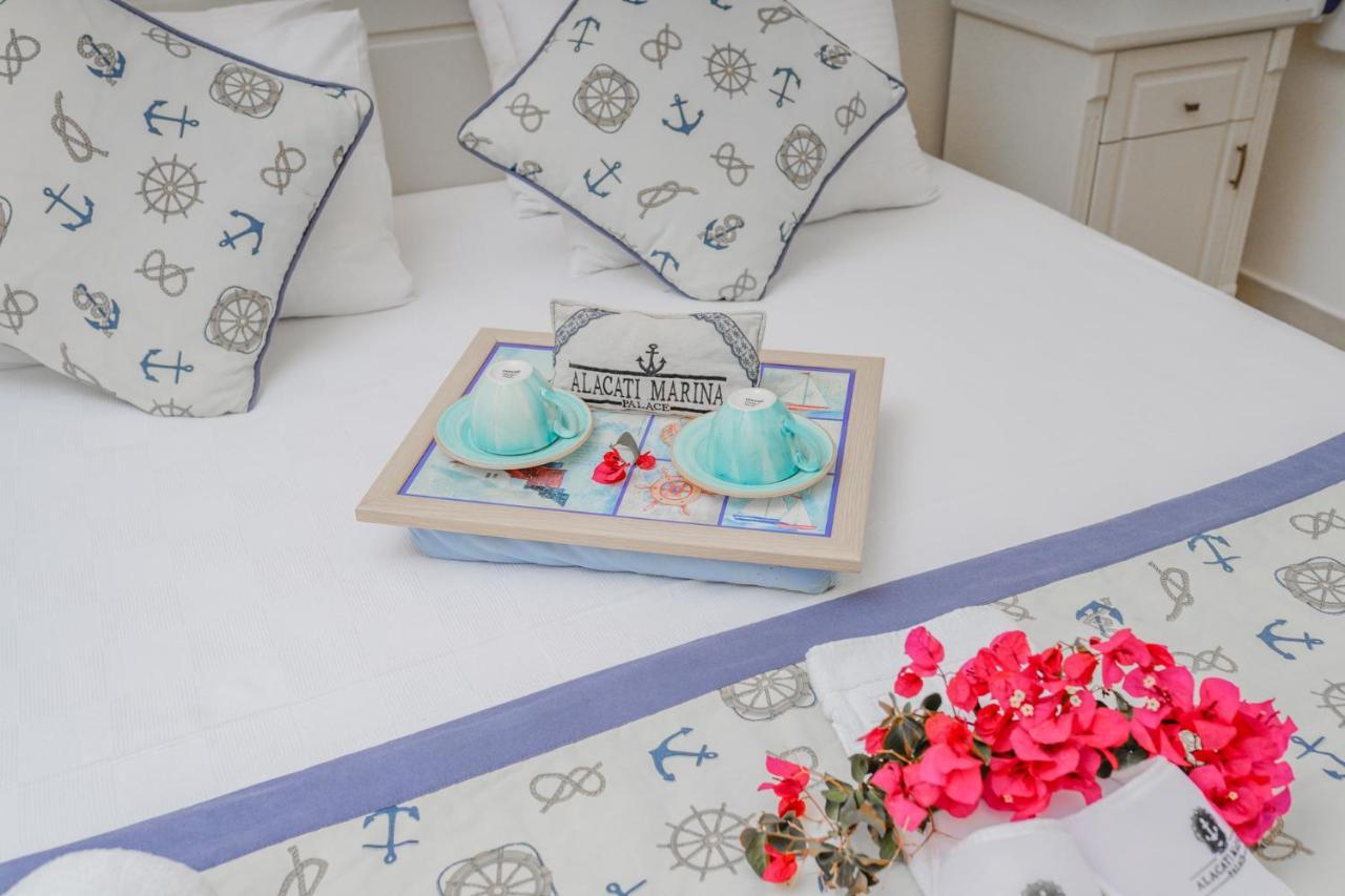 Alacati Marina Palace Ngoại thất bức ảnh
